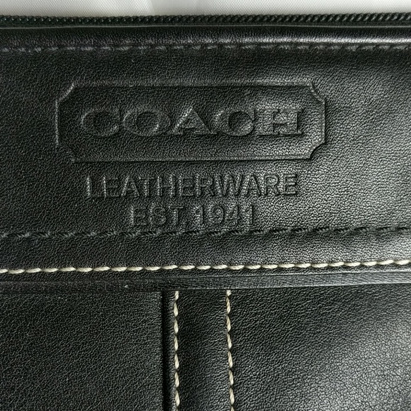 Coach Wristlet - Picture 2 of 6